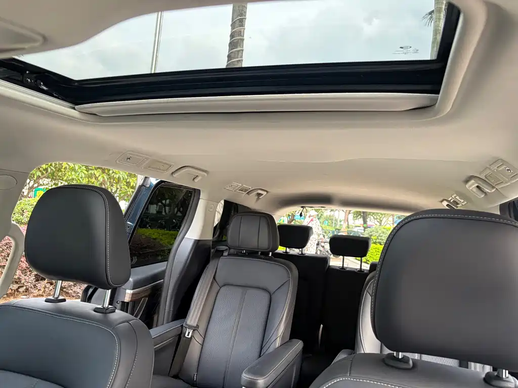 GAC Motor Trumpchi M8 — фото 23