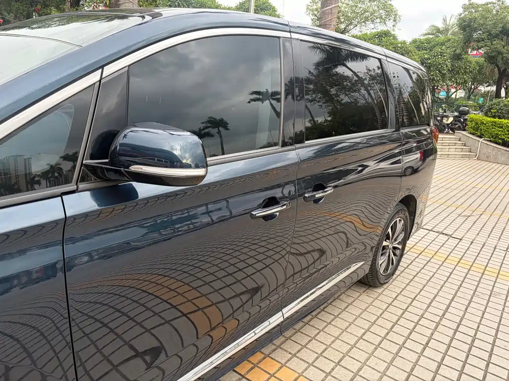 GAC Motor Trumpchi M8 — фото 6