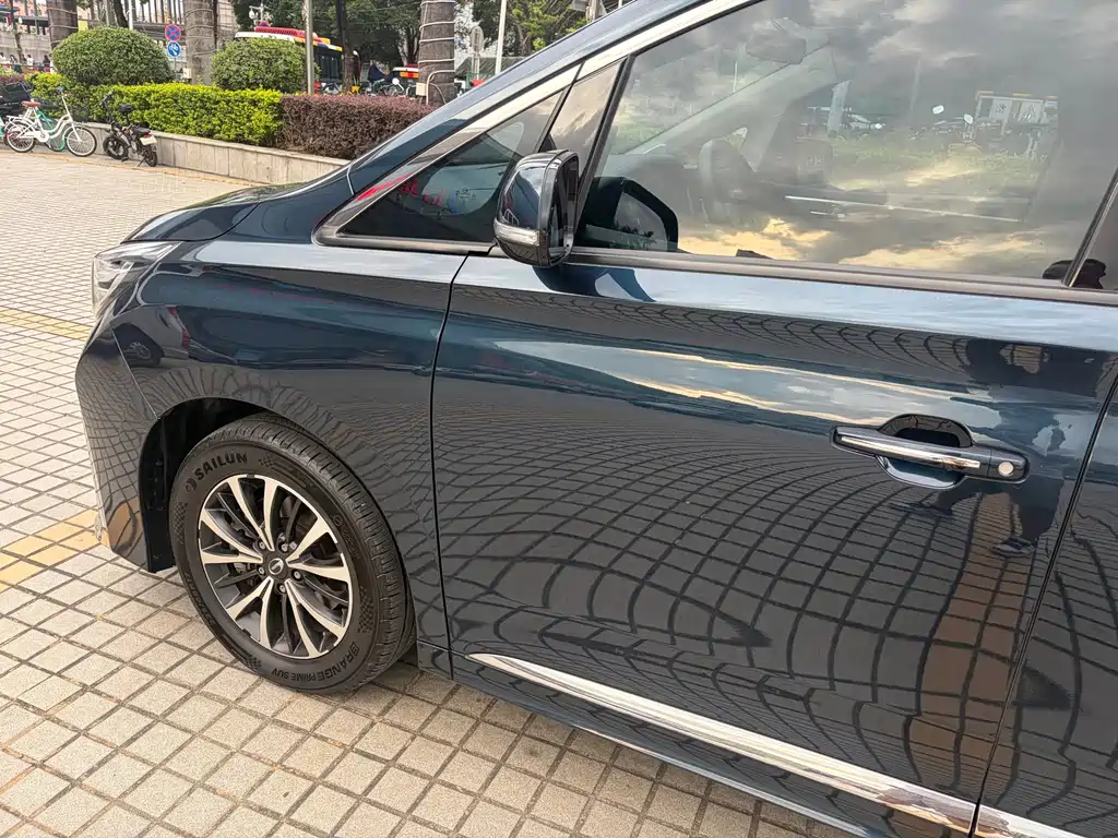 GAC Motor Trumpchi M8 — фото 8