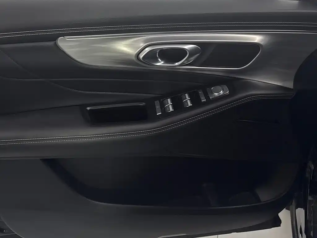 GAC Motor Trumpchi GS8 — фото 13
