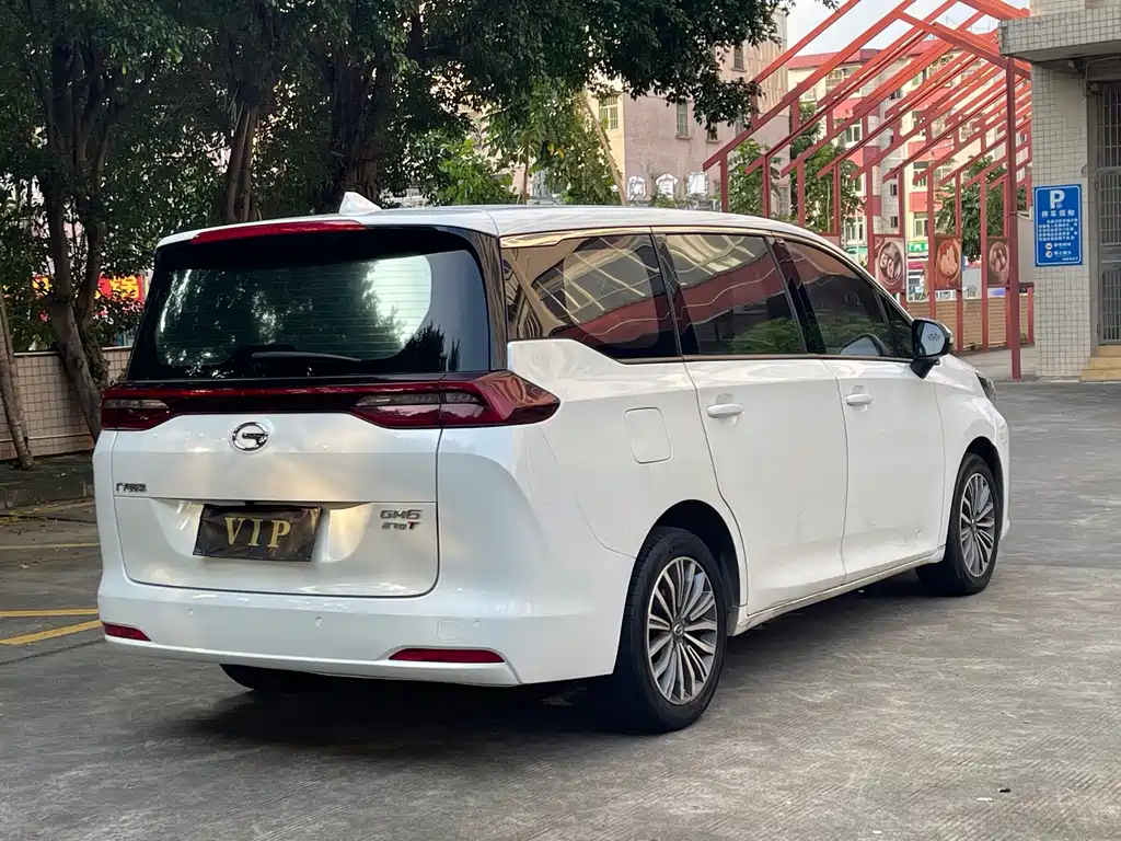 GAC Motor Trumpchi M6 — фото 4
