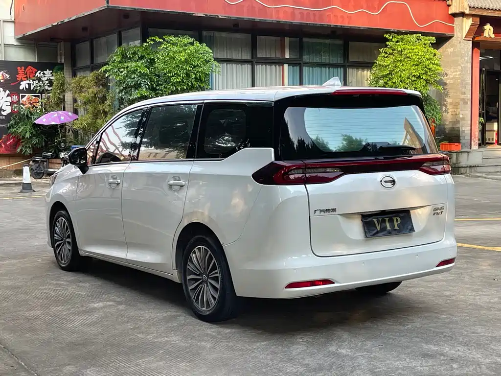 GAC Motor Trumpchi M6 — фото 6