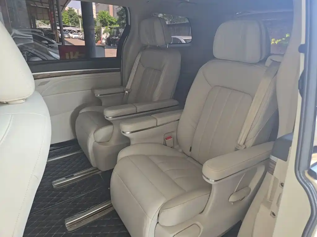 GAC Motor Trumpchi M8 — фото 17