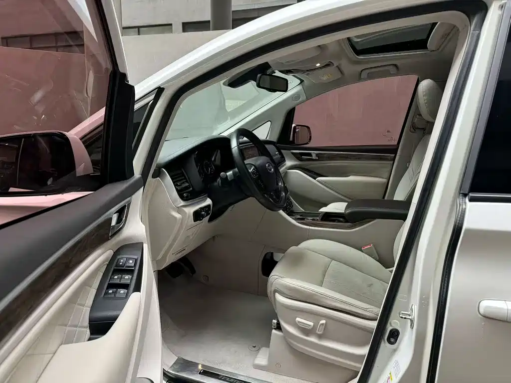 GAC Motor Trumpchi M8 — фото 7