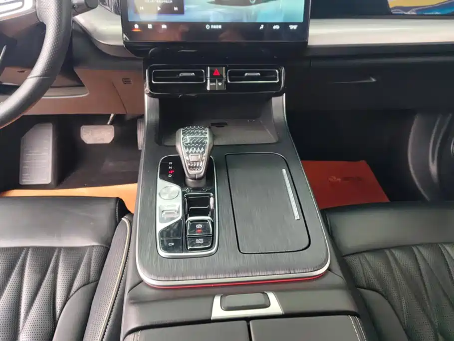 GAC Motor Trumpchi GS8 — фото 16