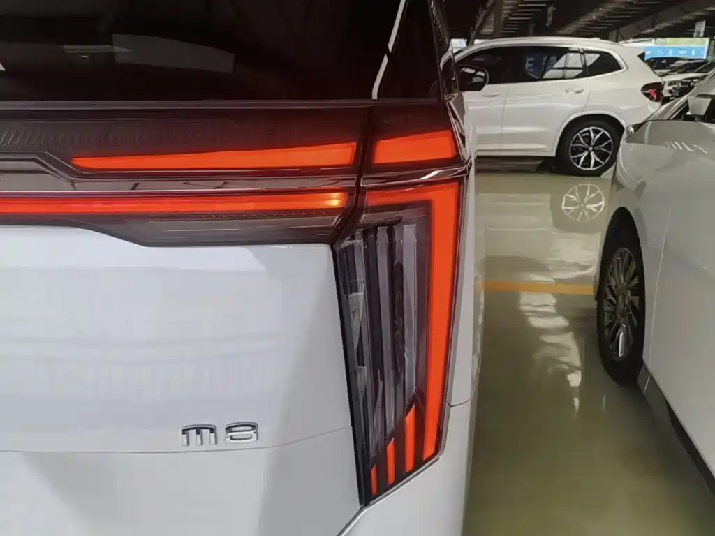 GAC Motor Trumpchi M8 — фото 24