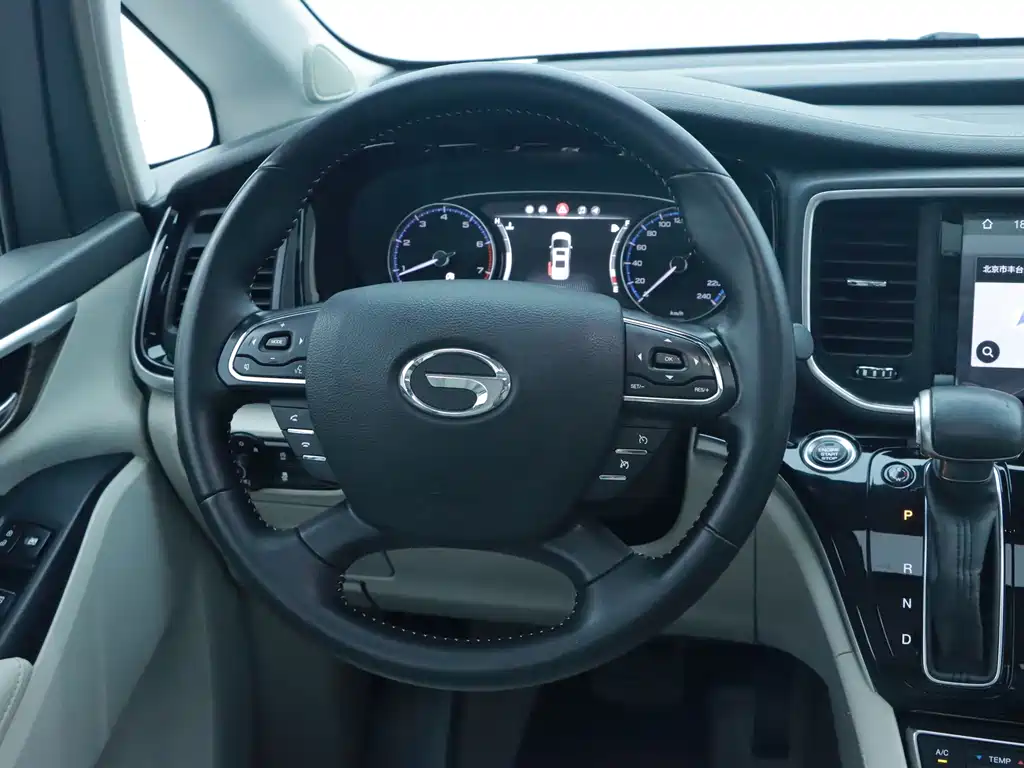 GAC Motor Trumpchi M8 — фото 20