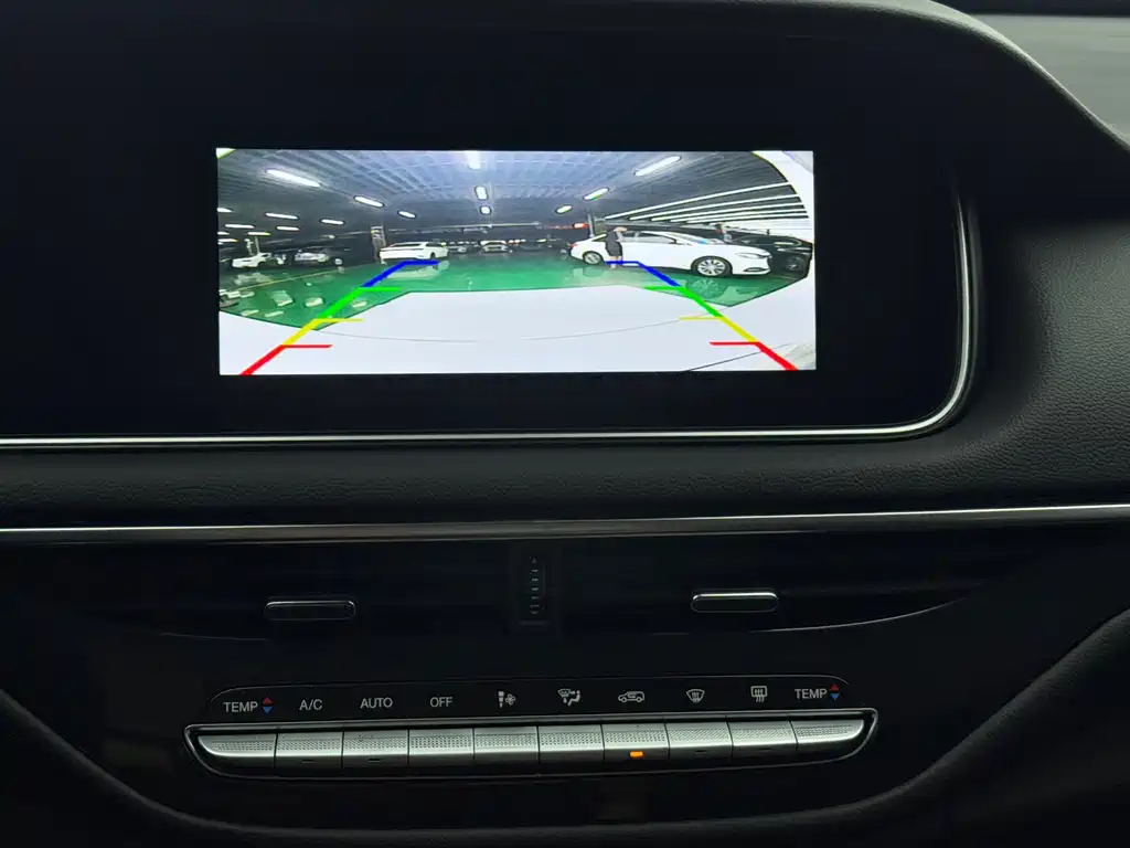 GAC Motor Trumpchi M6 — фото 15