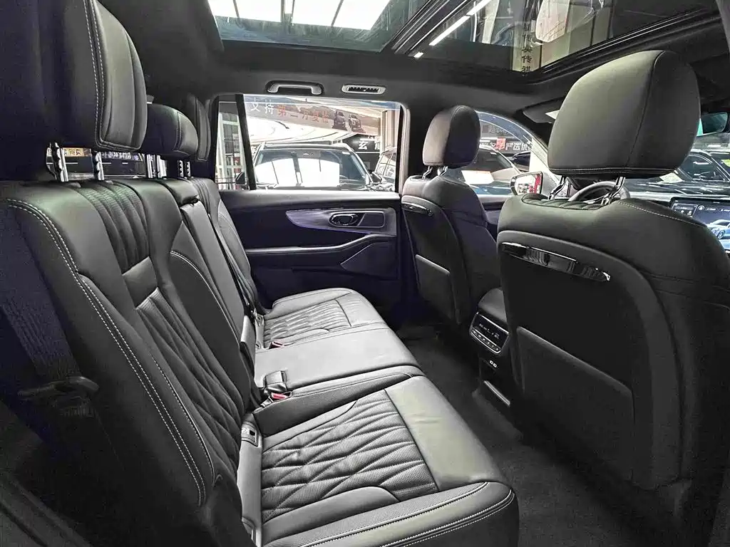 GAC Motor Trumpchi GS8 — фото 33