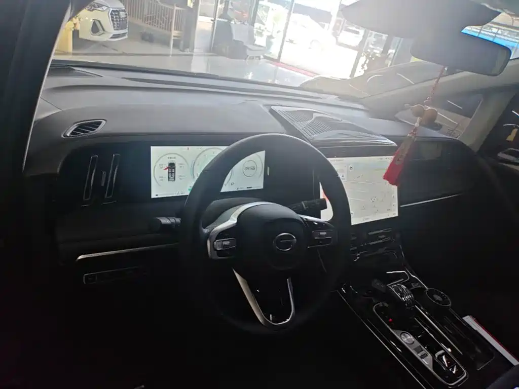 GAC Motor Trumpchi M8 — фото 10