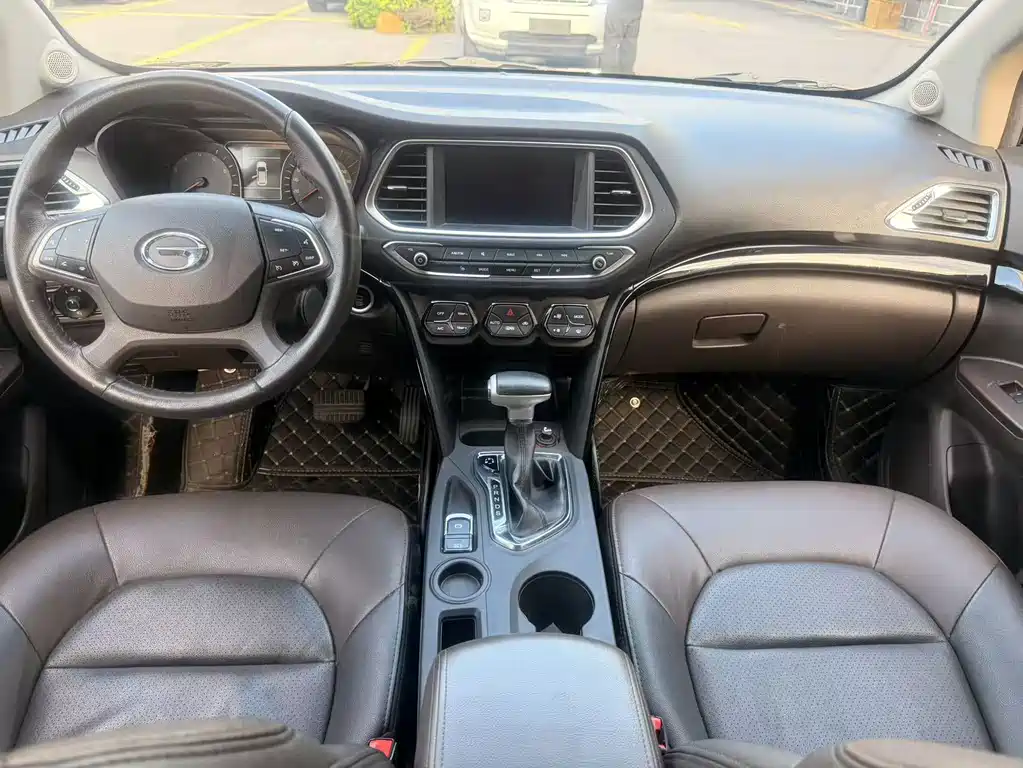 GAC Motor Trumpchi GS4 — фото 15