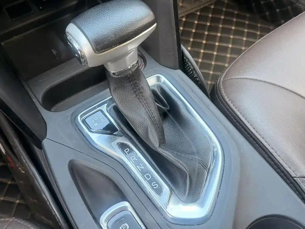 GAC Motor Trumpchi GS4 — фото 19