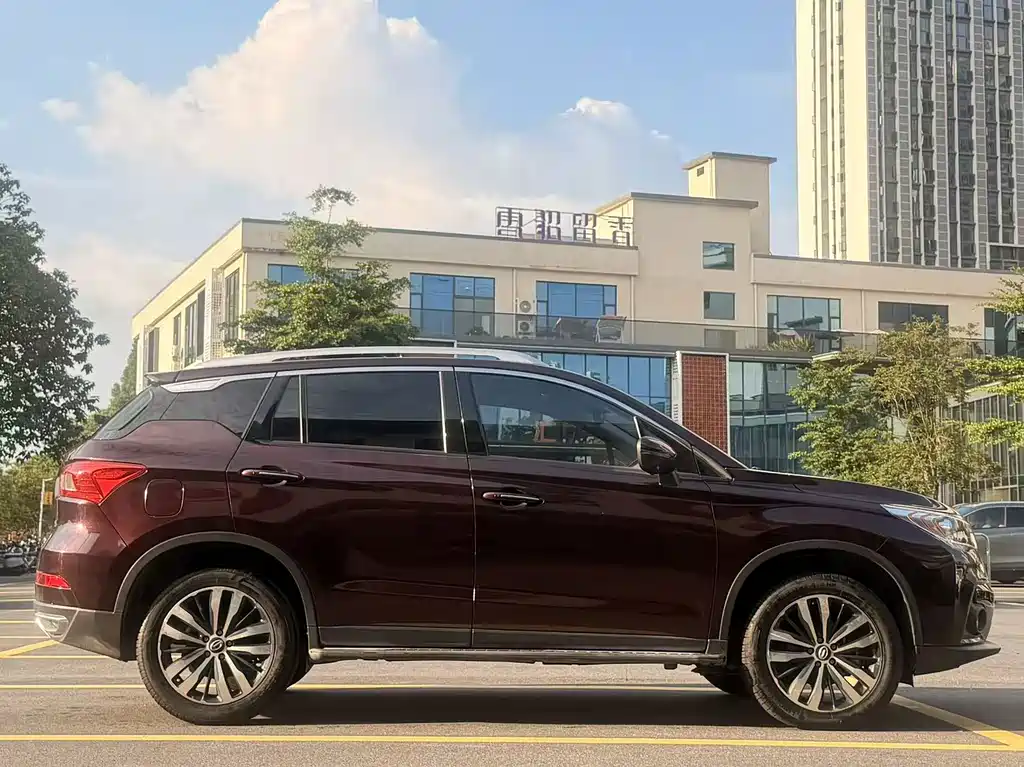 GAC Motor Trumpchi GS4 — фото 3