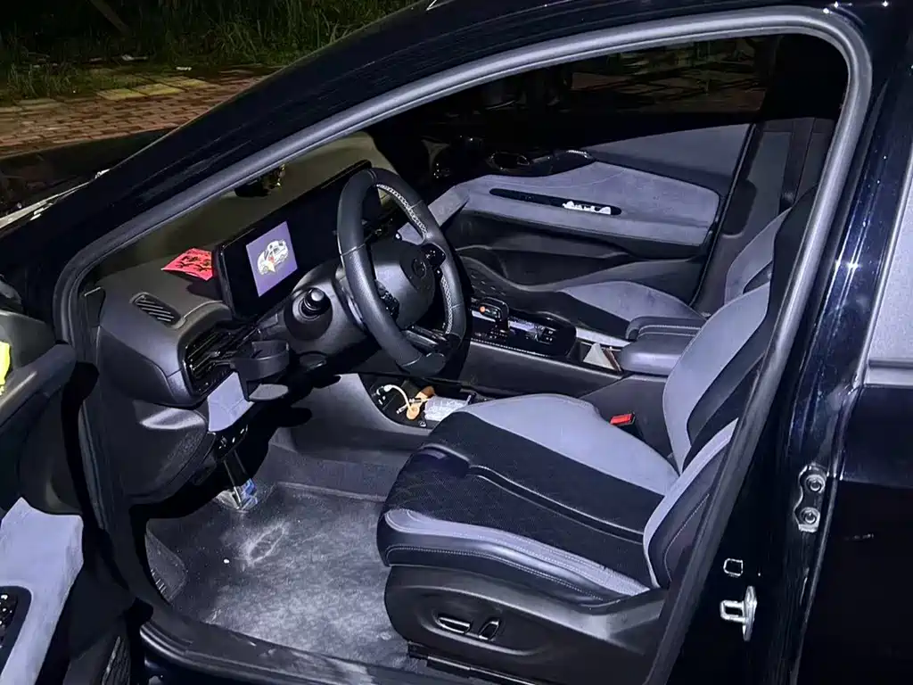 GAC Motor Shadow Leopard — фото 4