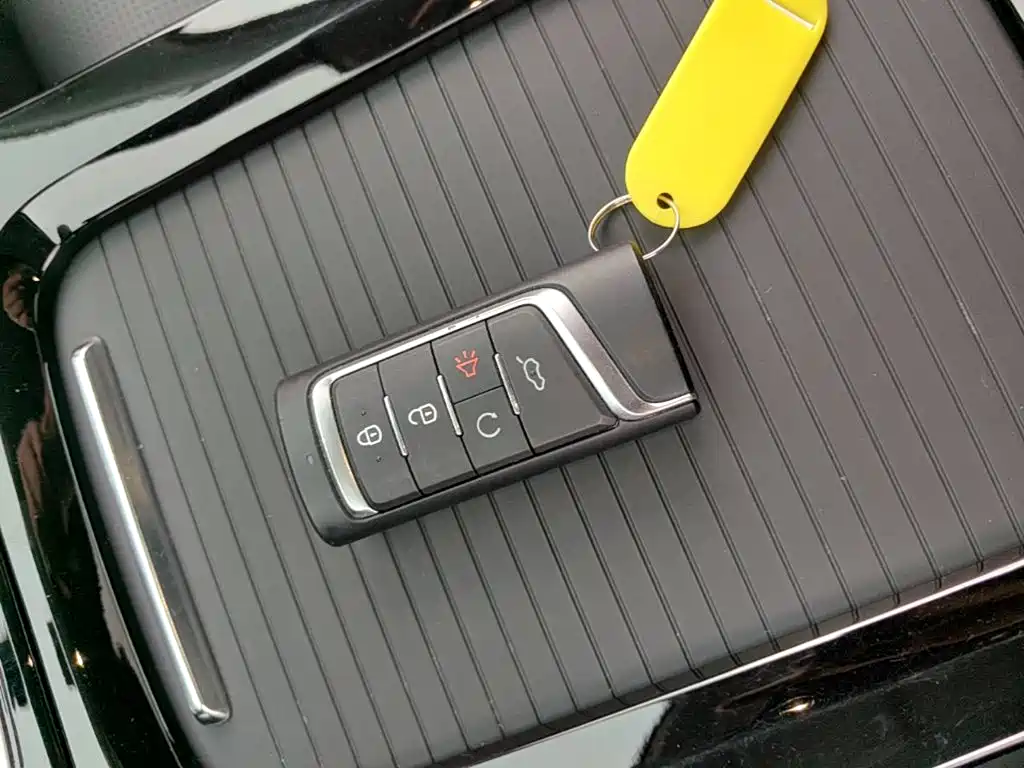 GAC Motor Trumpchi M6 — фото 9
