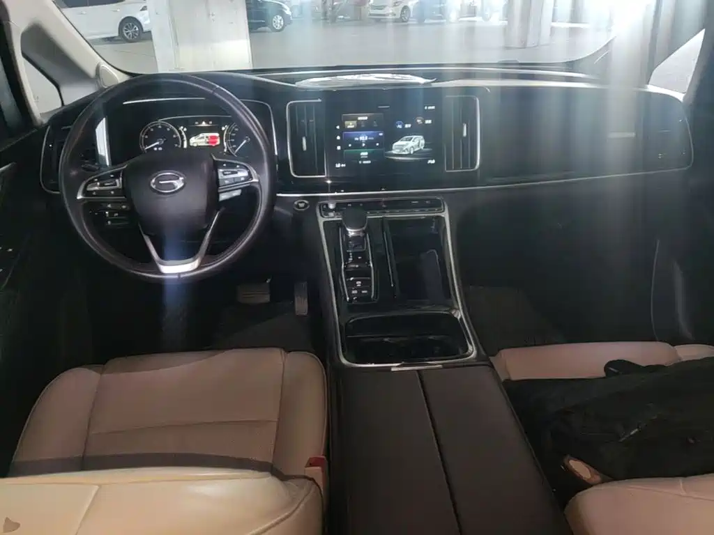 GAC Motor Trumpchi M8 — фото 10