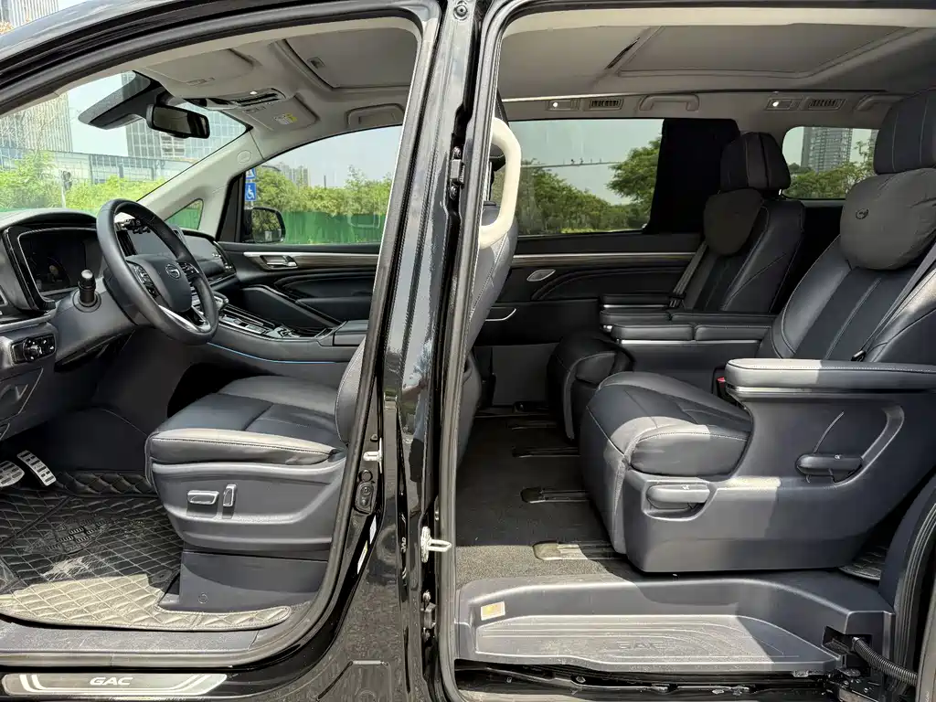 GAC Motor Trumpchi M8 — фото 6