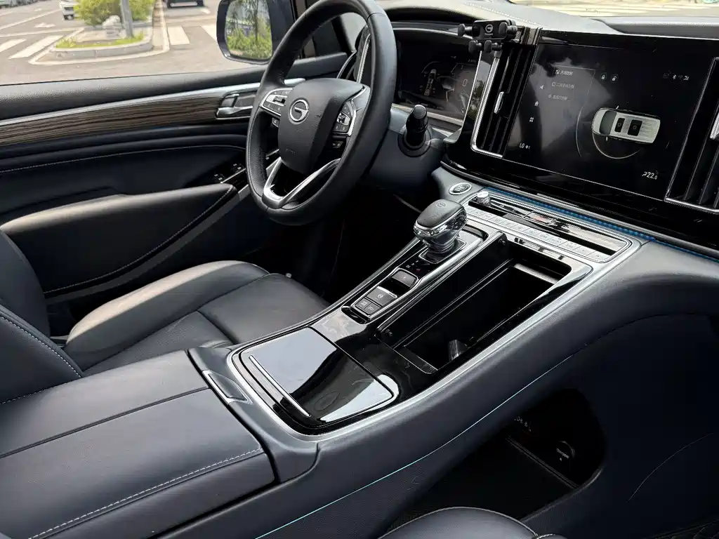 GAC Motor Trumpchi M8 — фото 10