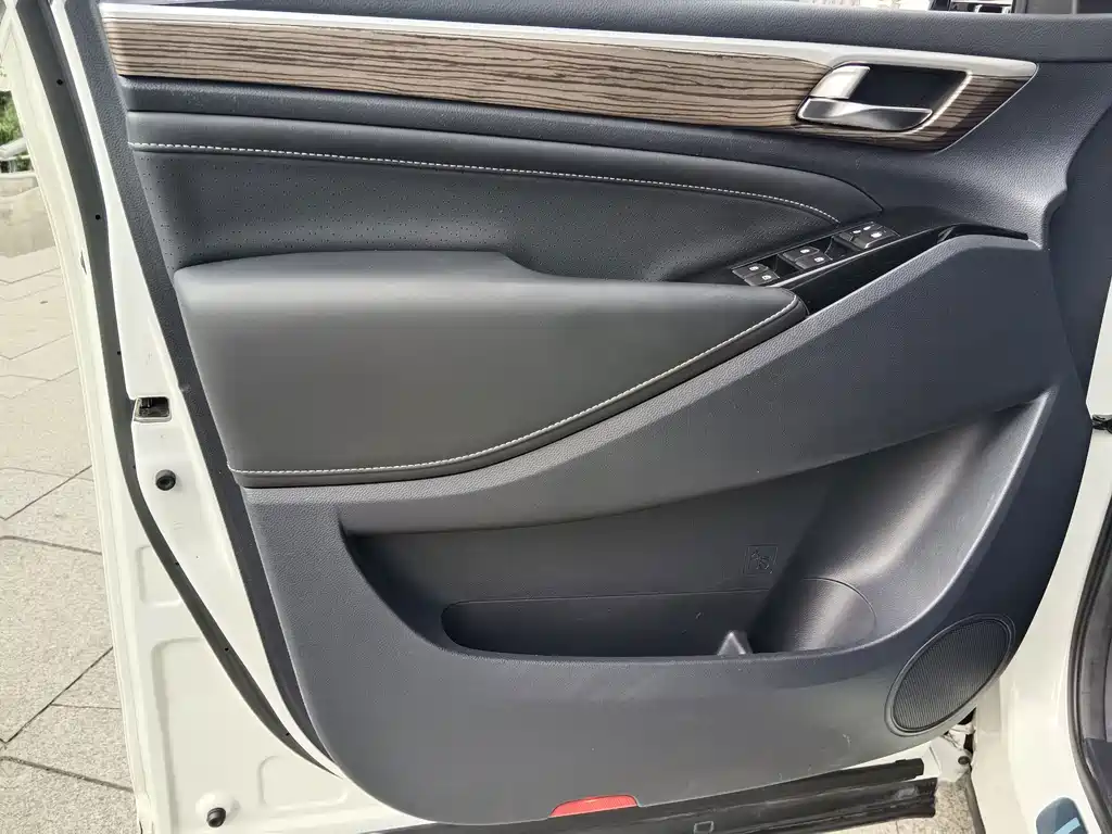 GAC Motor Trumpchi M8 — фото 14