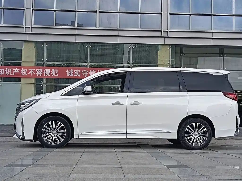 GAC Motor Trumpchi M8 — фото 5