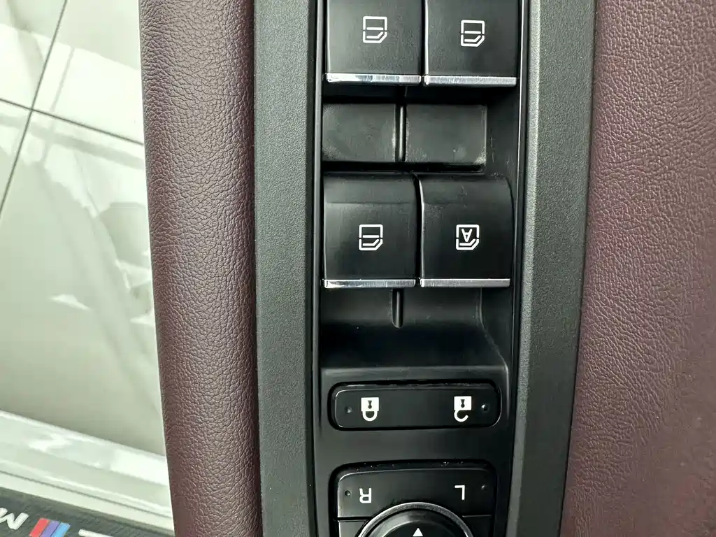 GAC Motor Trumpchi M6 — фото 11