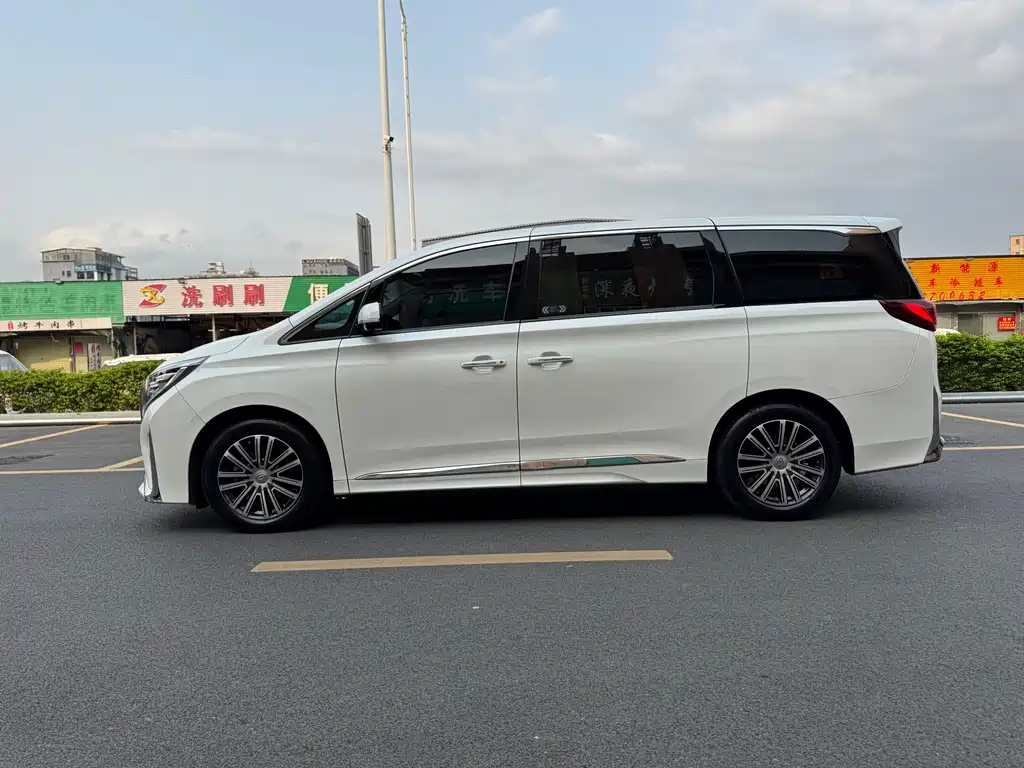 GAC Motor Trumpchi M8 — фото 5