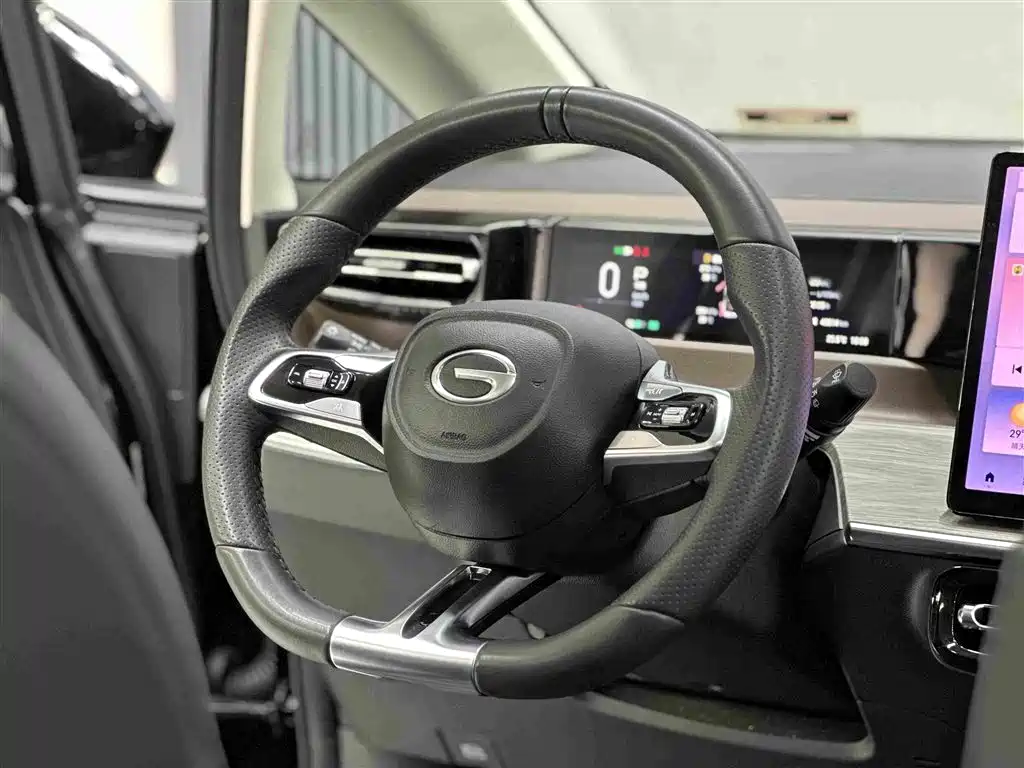 GAC Motor Trumpchi E8 — фото 11