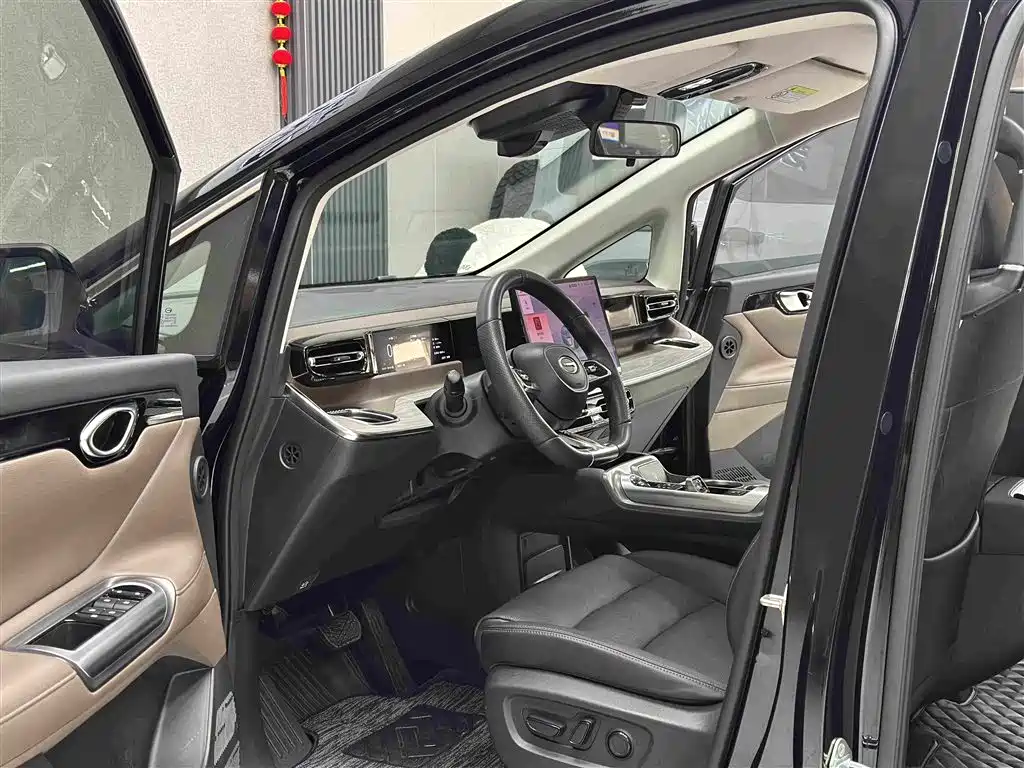 GAC Motor Trumpchi E8 — фото 9