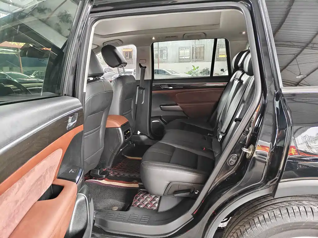 GAC Motor Trumpchi GS8 — фото 6