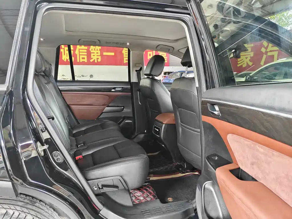 GAC Motor Trumpchi GS8 — фото 8