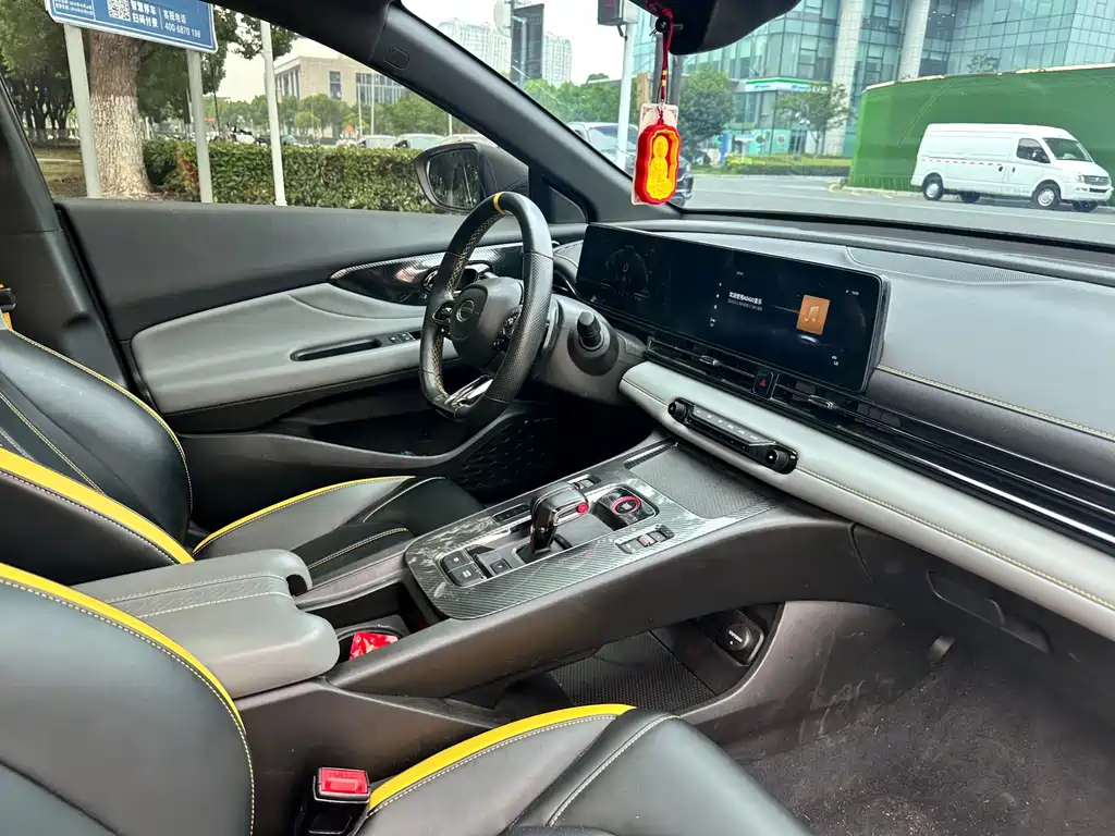 GAC Motor Shadow Leopard — фото 7
