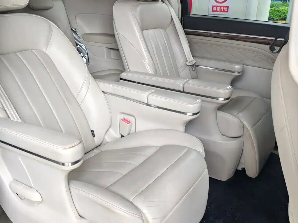 GAC Motor Trumpchi M8 — фото 8
