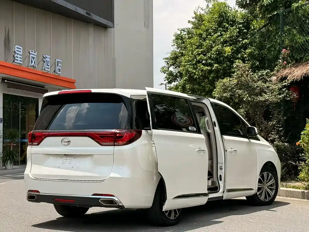GAC Motor Trumpchi M8 — фото 8