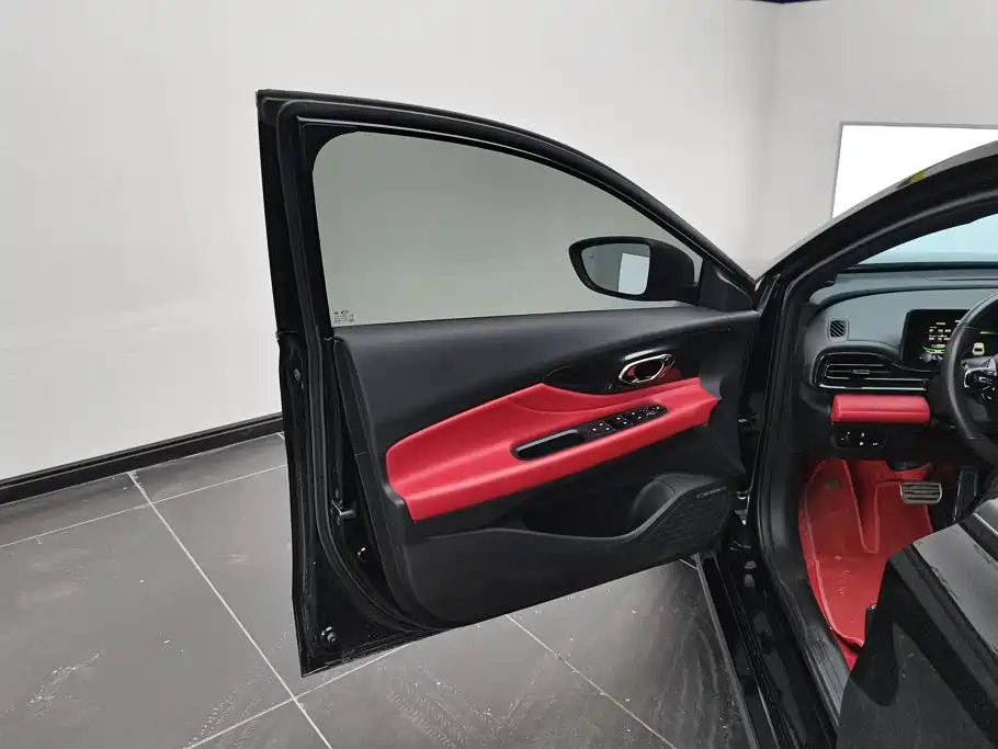 GAC Motor Shadow Leopard — фото 7