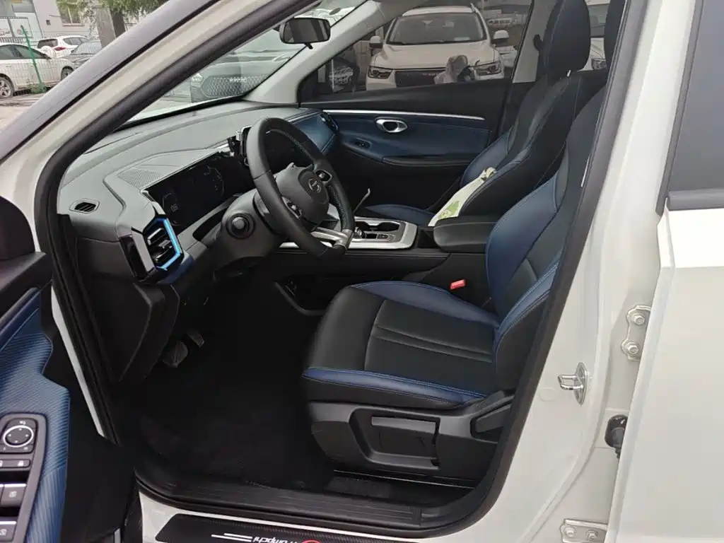 GAC Motor Trumpchi GS3 — фото 15