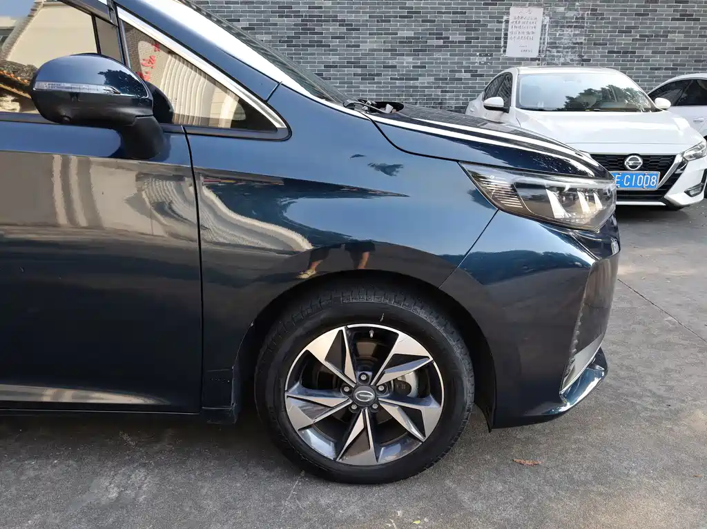 GAC Motor Trumpchi M6 — фото 21
