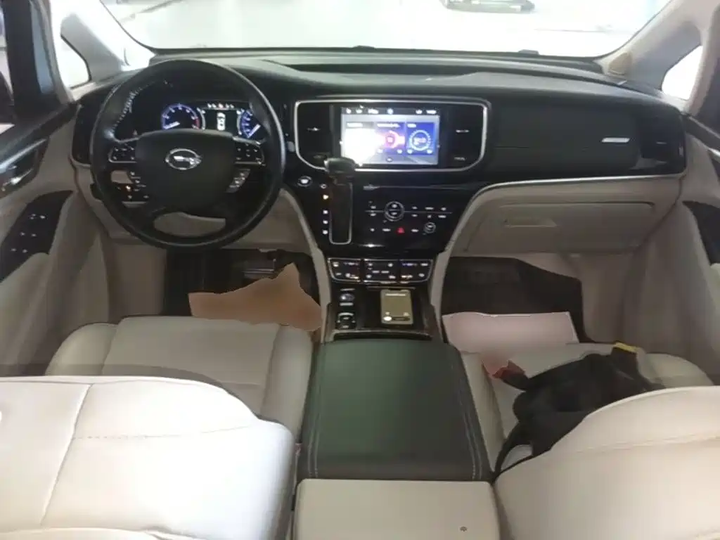 GAC Motor Trumpchi M8 — фото 10
