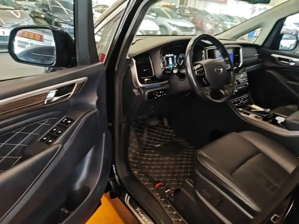 GAC Motor Trumpchi M8 — фото 11