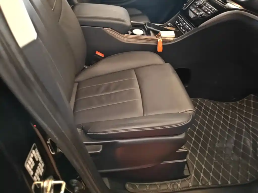 GAC Motor Trumpchi M8 — фото 19