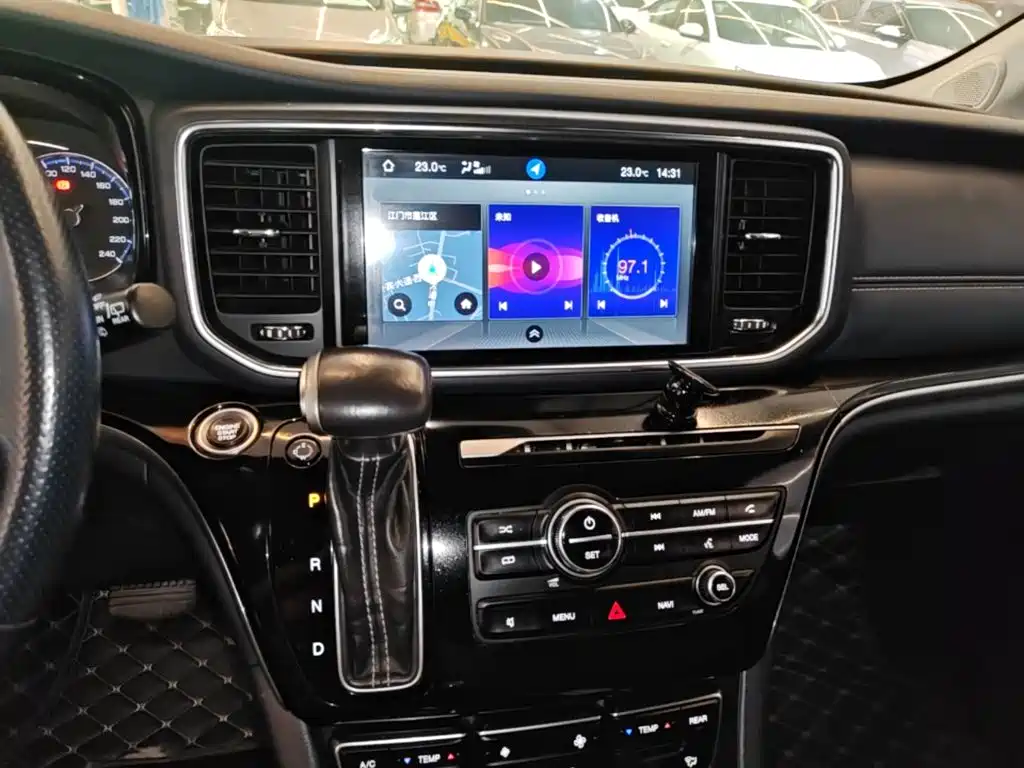 GAC Motor Trumpchi M8 — фото 8