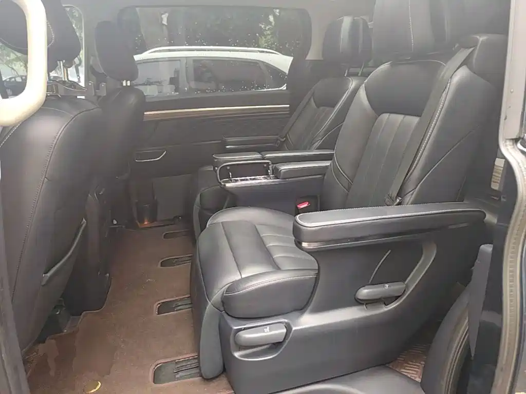 GAC Motor Trumpchi M8 — фото 17