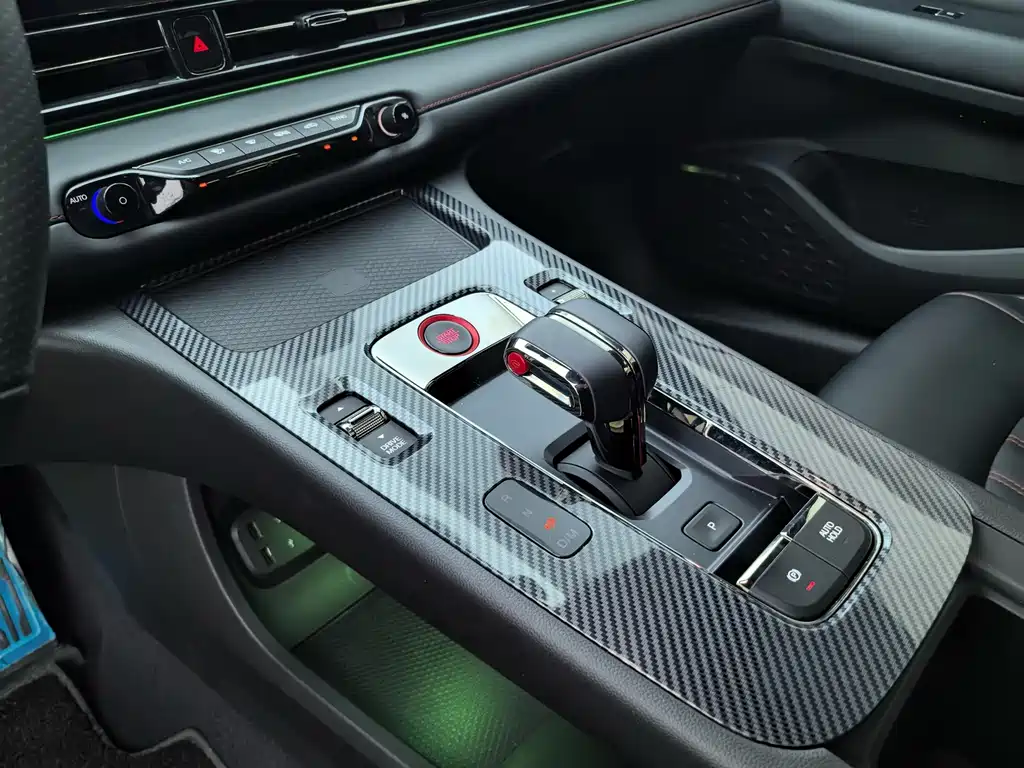 GAC Motor Shadow Leopard — фото 20