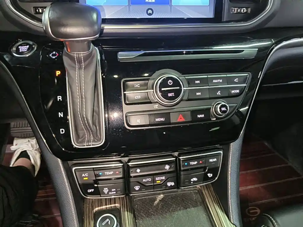 GAC Motor Trumpchi M8 — фото 15