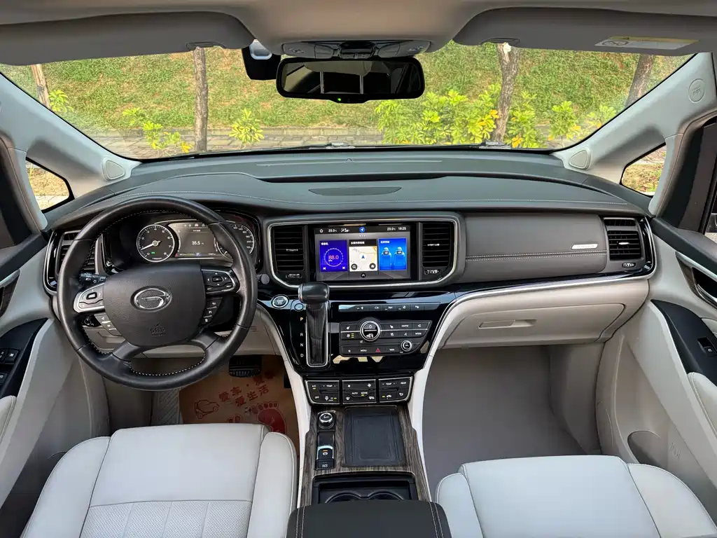 GAC Motor Trumpchi M8 — фото 17