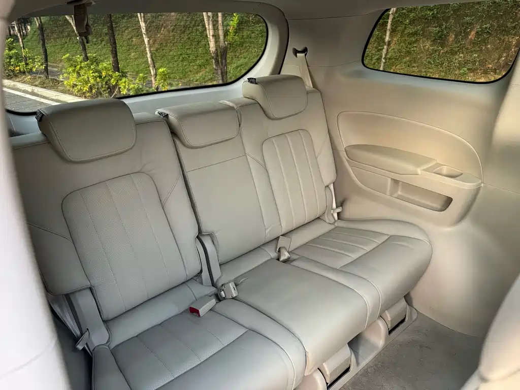 GAC Motor Trumpchi M8 — фото 20