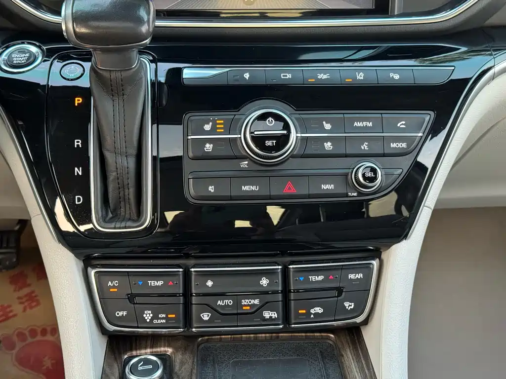 GAC Motor Trumpchi M8 — фото 23