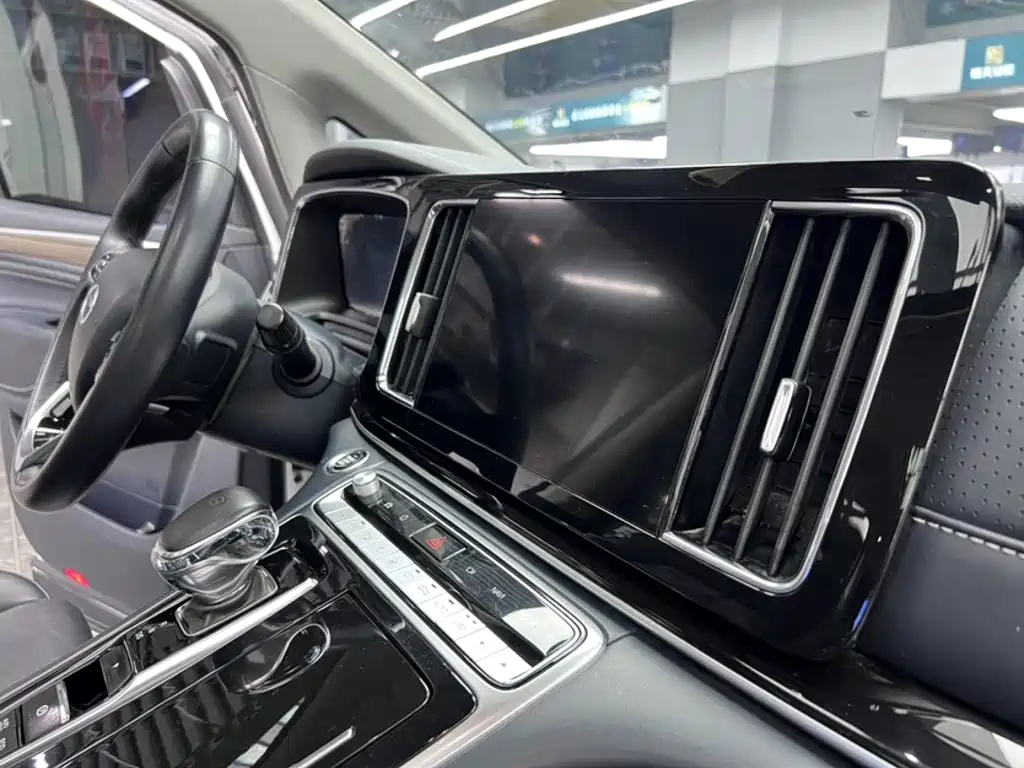 GAC Motor Trumpchi M8 — фото 13