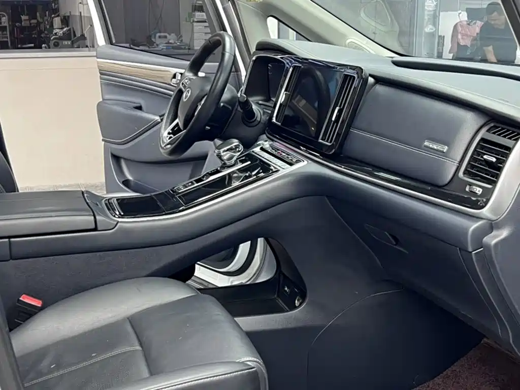 GAC Motor Trumpchi M8 — фото 14