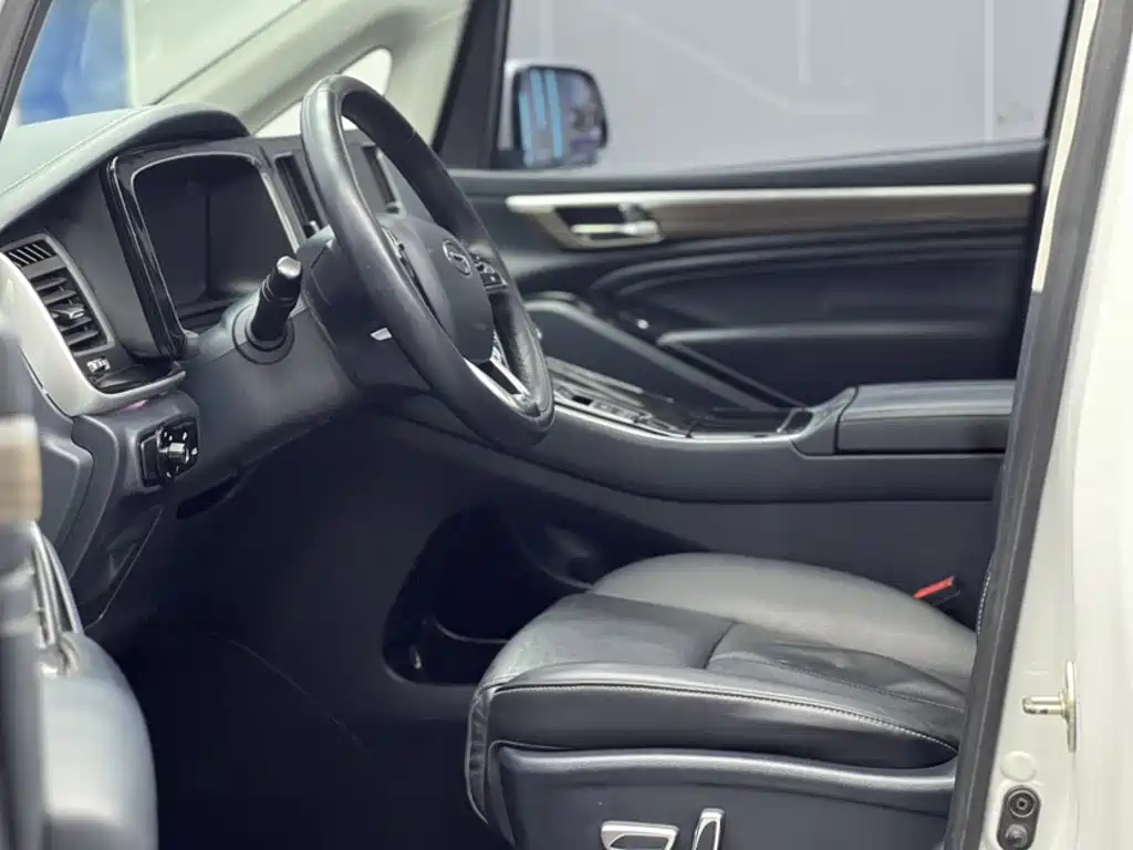 GAC Motor Trumpchi M8 — фото 19