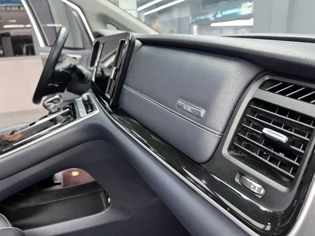 GAC Motor Trumpchi M8 — фото 21